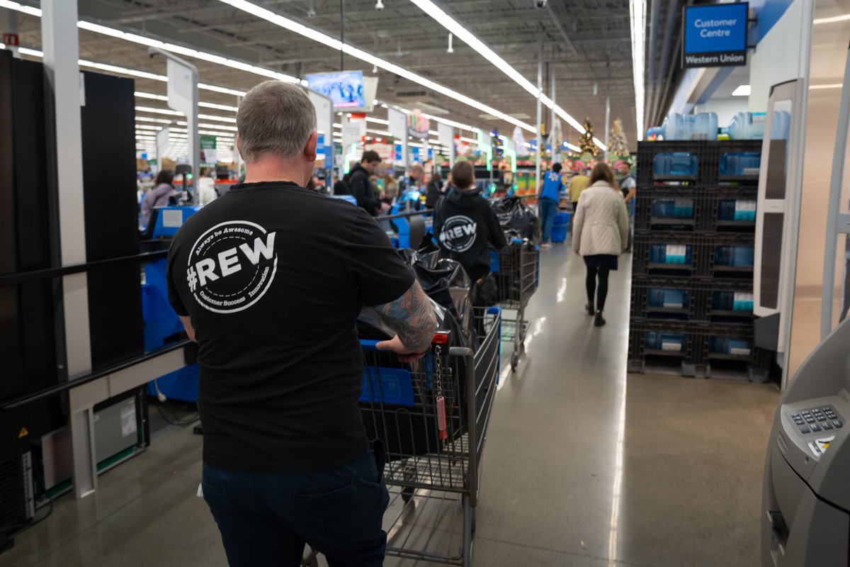 webmastersre's tweet image. #ChristmasAngels Update! ✨ We had so much fun shopping for gifts for families in Nanaimo last Sunday! Thank you to everyone who donated and volunteered. 

Next up is wrapping day! If you want to volunteer, comment “I’m in” and we’ll send you the details.