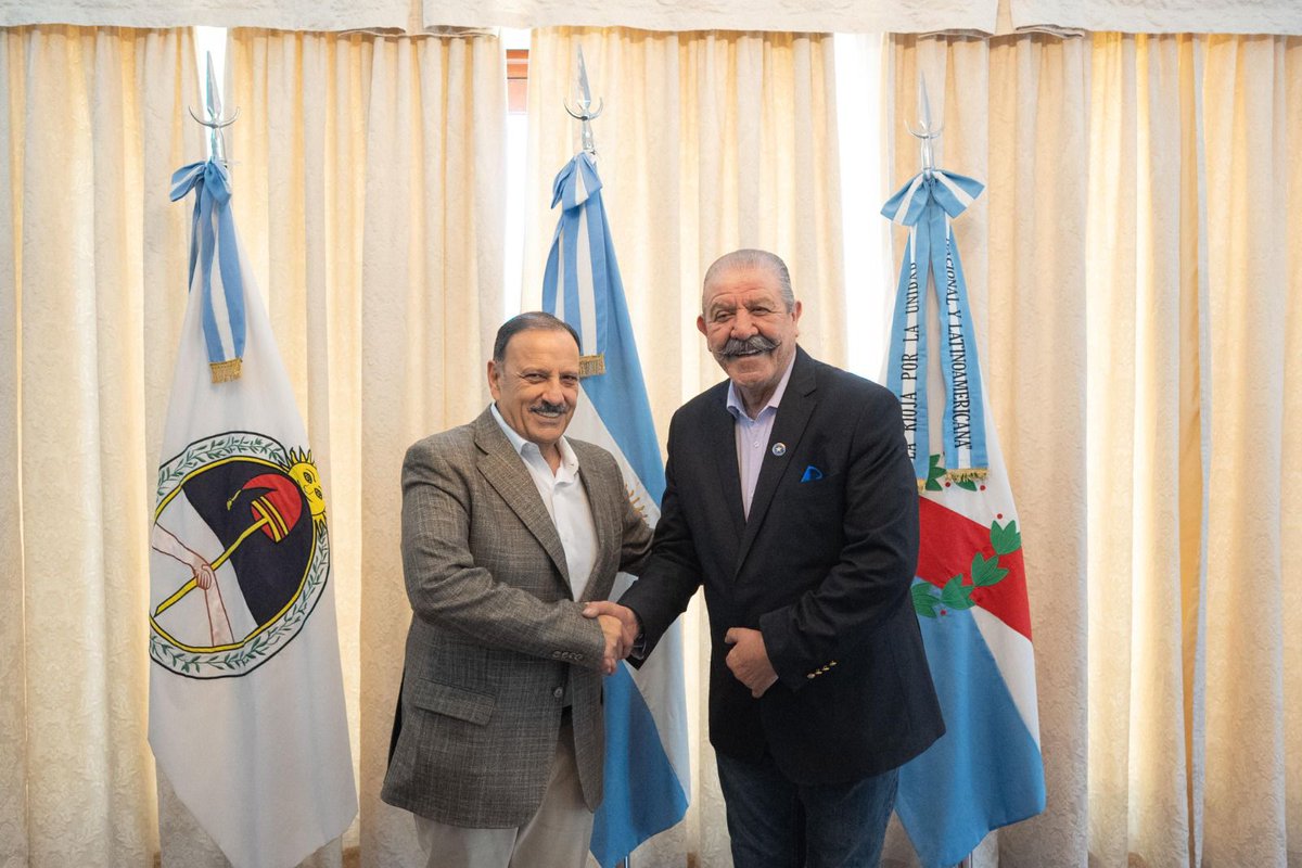 La Rioja y Copiapó siguen avanzando juntos 🤝🏻

El gobernador  y presidente del PJ Riojano, <a href="/QuintelaRicardo/">Ricardo Quintela</a>, y el alcalde Maglio Cicardini, Neyra trazaron nuevos pasos para impulsar la apertura de Pircas Negras y potenciar el turismo, la cultura y el comercio entre ambas