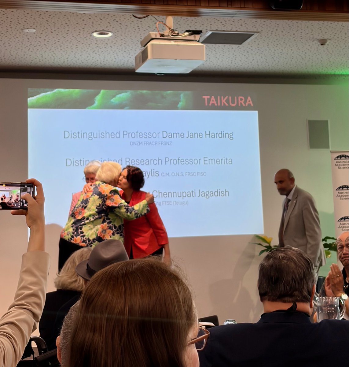 src_rsc's tweet image. Emerita Professor Françoise Baylis (FRSC) delivers opening remarks at #Taikura, the second summit as part of the Tri-Academy Partnership for Indigenous Engagement.