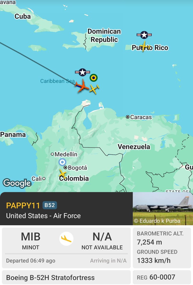MoloWarMonitor's tweet photo. 🚨🇺🇸🇻🇪 NEW: The U.S. B-52 bomber just appeared off the coast of Venezuela, heading towards Caracas.
#PAPPY11 https://t.co/IDX1Gl7fcv