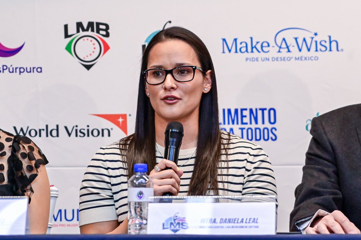 Hoy presentamos en conjunto nuestro nuevo programa de Responsabilidad Social, que llevará por nombre: Unidos desde el diamante 💎 🤝

Trabajaremos en conjunto con 11 organizaciones, a las cuales les agradecemos su apoyo y confianza con la causa.

#SoftbolizaTuVida 🥎 |