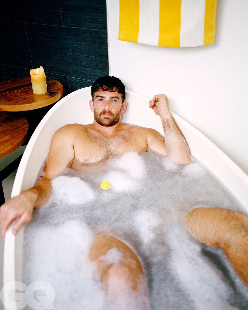 GQMagazine's tweet image. subscribe for more pits