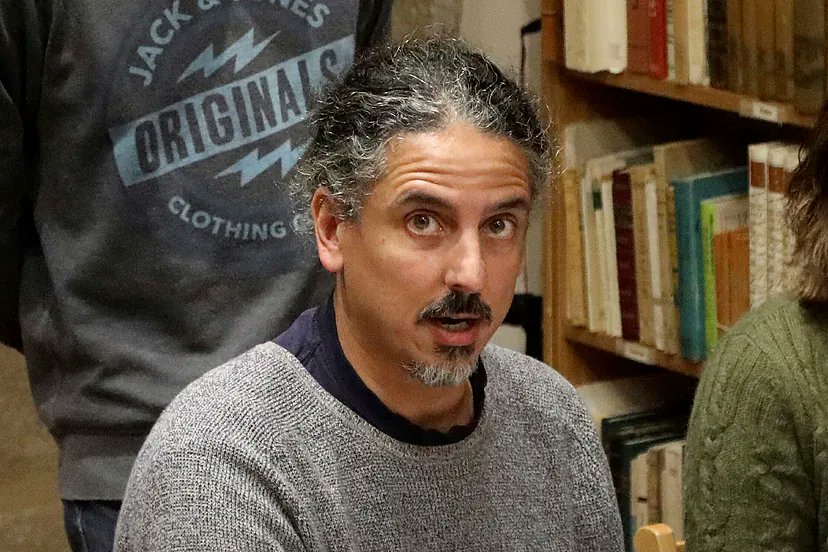 revol_es's tweet photo. 🔴 Detienen en La Habana a Martiño Ramos, exdiputado de En Marea (Podemos Galicia), el profesor español condenado a 13 años por violar a una menor. https://t.co/cY2oUG7QNS
