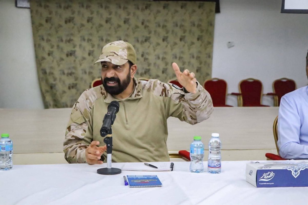 الهجمة السافلة على القائد العميد صالح بن الشيخ أبوبكر (أبو علي الحضرمي) ليست نقدًا سياسيًا ولا حتى خصومة… إنها صرخة ذعر من جماعة أدمنت الارتجاف بمجرد ظهور رجل لا يُباع ولا يُشترى.

أي خوف هذا الذي يجعلهم يفقدون توازنهم؟
رجل واحد أربك منظومتهم، فضح وساختهم، وطردهم من المساحات