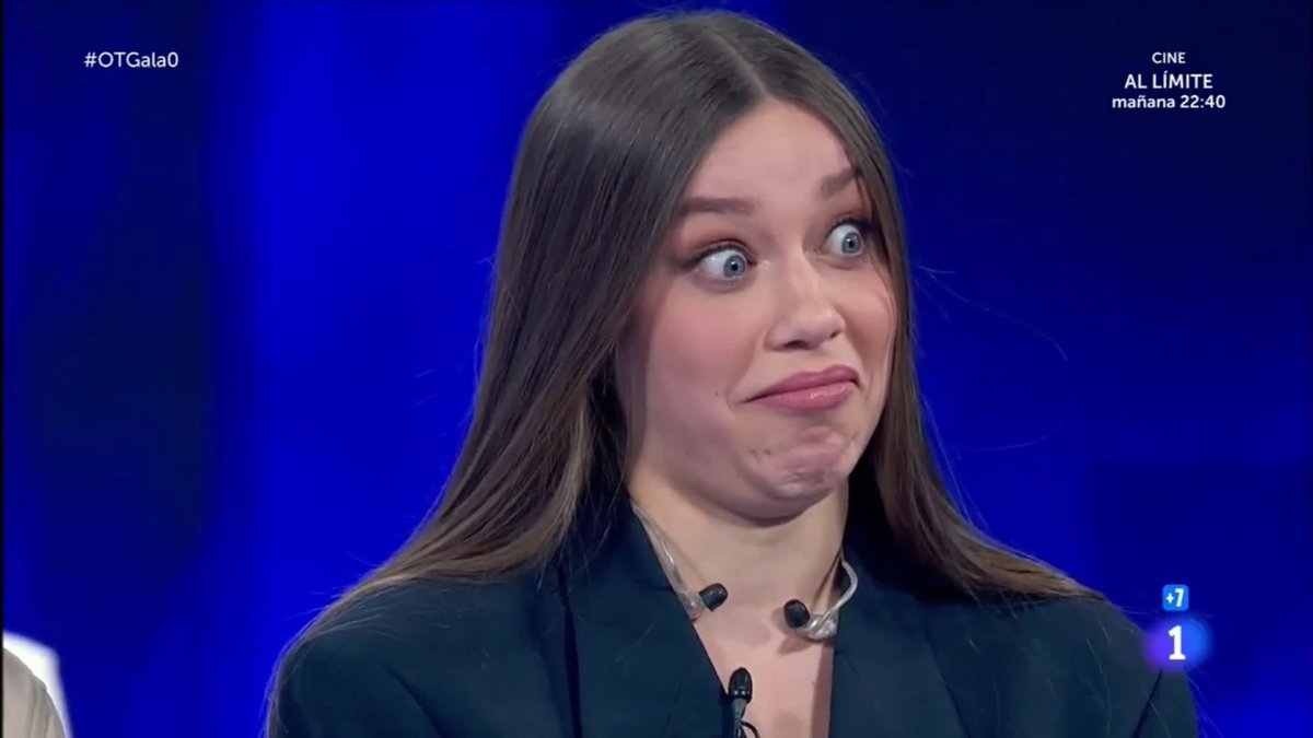 tantosbailes's tweet photo. “A la que es mi novia ahora mismo” #otgala10 https://t.co/AIW75IKl3S