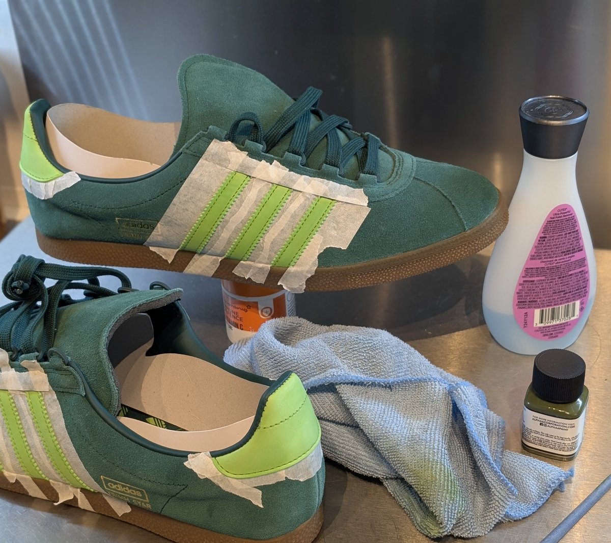 Woahhh! 🪖💚🪖

bnwt 2020....

Trimm Star 'Slime' 
          ✨🪄✨ 
                into 
Trimm Star 'Army' green....         🪖🎖️🪖 added heel trefoil 💚💚💚💚 new rope laces 👀

<a href="/adiFamily_/">adiFamily</a> 
<a href="/adidasoriginals/">adidas Originals</a> 
#ShareYourStripes 
<a href="/CraftyBruva/">CraftyBruva by <a href="/elplucko/">rogerpluck</a></a> 
@elplucko