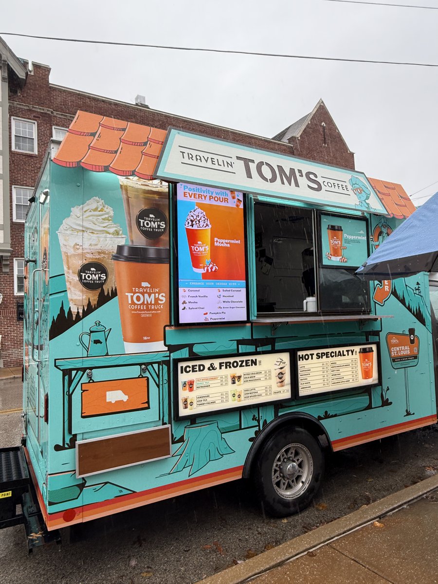 Traversaviation's tweet image. Nothing keeps our team running like hot coffee on a cold rainy morning. Big thank you to @travelin_toms for fueling us up and an even bigger thank you to the hero who brought an umbrella large enough to qualify as a temporary hangar!

#TraversAviation #BizAv #PilotFuel