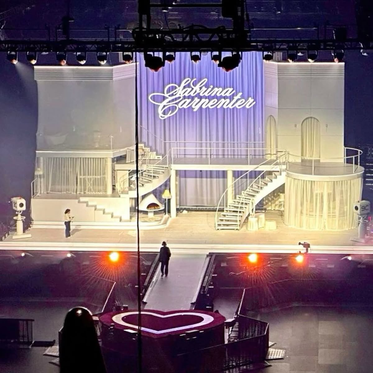 will miss this stage setup so much </3