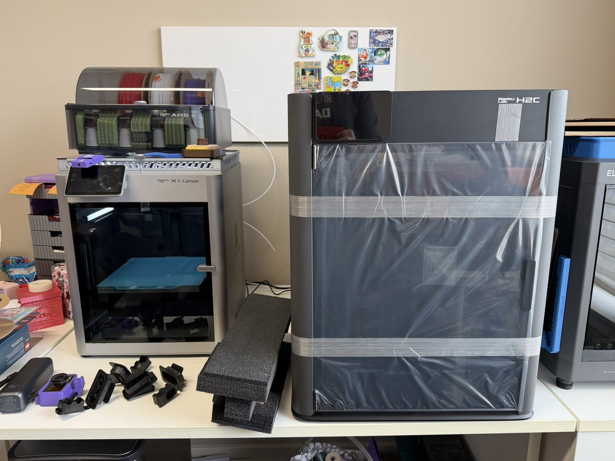 thehobbynest's tweet photo. Holly-molly @BambulabGlobal H2C is huge! Cannot wait to set it up and start printing mooore! #3dprinting #lmshow https://t.co/qR4JdeJ1Vw