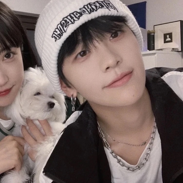 sdpark8114's tweet photo. I love you not because who you are, but because who I am when I am with you.🐈🧧🩺81395
success believe achieve because find beauty in chaos. life time mind dreams https://t.co/dEU6mwTlC1