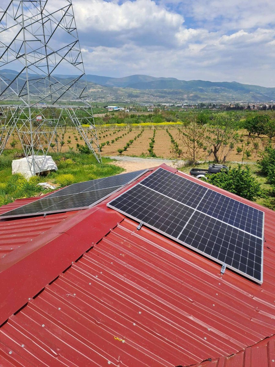 Solaracompany's tweet image. We’ve just completed a new solar panel installation for one of our farmer clients. ☀️
Clean energy, reduced carbon footprint, and long-term free power generation—this is how sustainable farming begins.
Proud to support a greener future. 🌱🔋

#SolarEnergy #CleanEnergy…