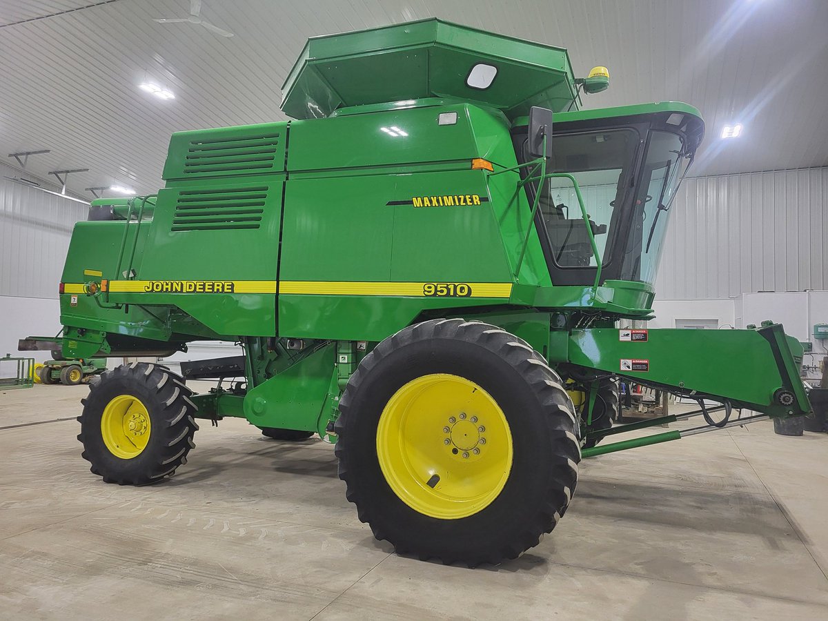 Just in!

1999 John Deere 9510 Combine, 3363/ 2288 hrs, 20.8 38 Duals (single tires also available), 16.9 R24 rears, 8.1L engine, 2wd, dual chaff spreader, yield/ moisture monitor. Super sharp!! Very well maintained combine.

Please Retweet!

$55,000 🇨🇦 

Call or text 5194642833