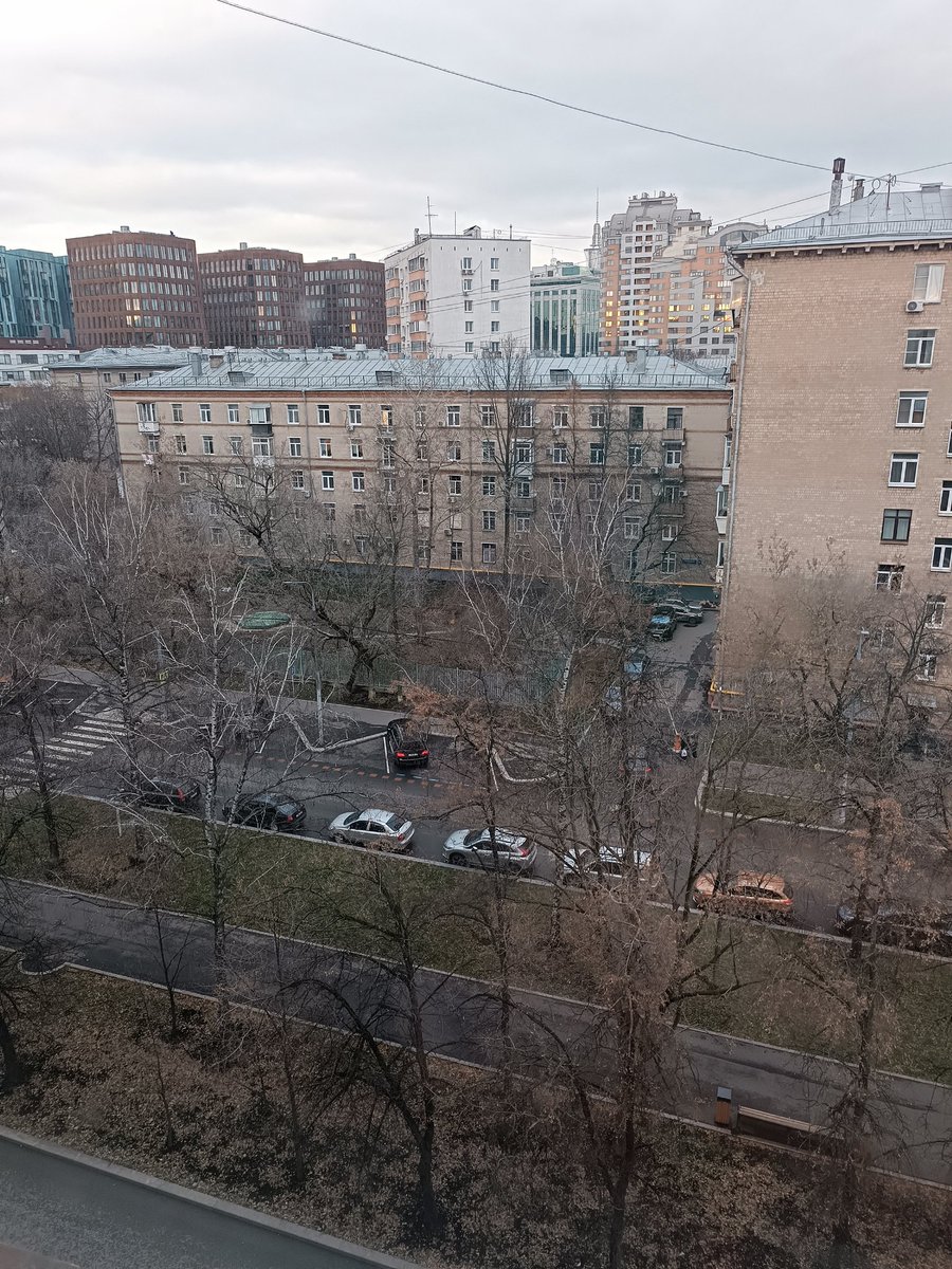 себе на память: сегодня десятый день жёсткого синдрома отмены  антидепрессантов. нихуя не справляюсь