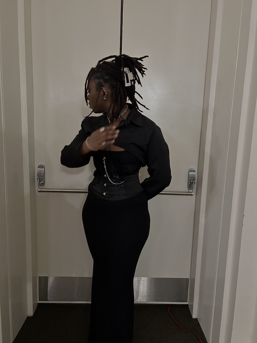 i forgot to post my twilight outfit💔