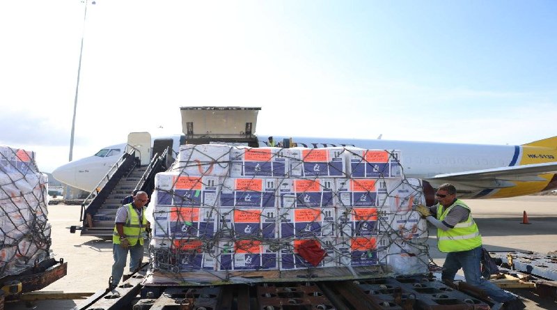 Al Aeropuerto Internacional Simón Bolívar de Maiquetía en el estado La Guaira, arribaron 250 mil dosis de vacuna pentavalente para proteger a los niños y niñas de la patria.