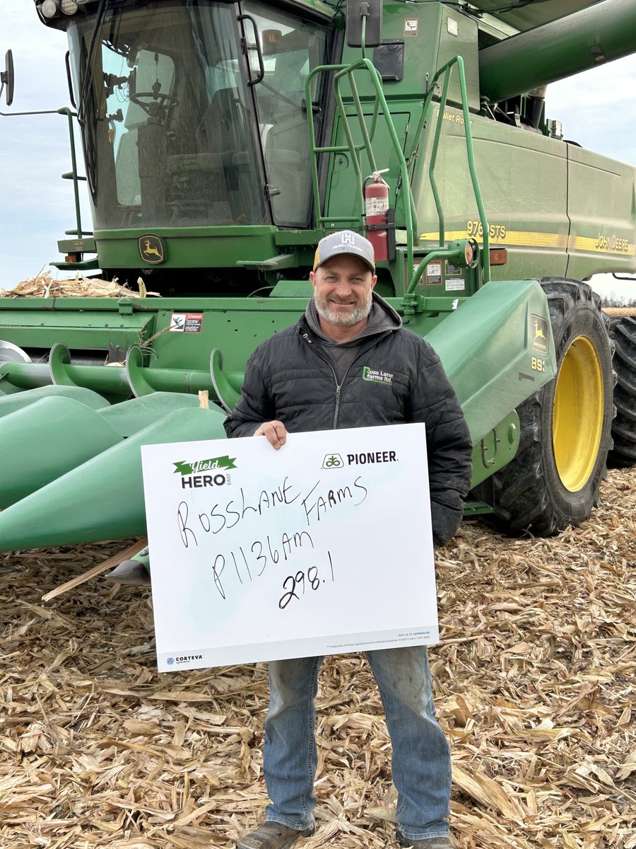 Congratulations ⁦<a href="/KevinKevinross/">Kevin Ross</a>⁩ Rosslane Farms you knew you had a great crop in the making right from the start.You took care of P1136AM from planting till harvest and this Awesome Hybrid did not let you down.#YieldHeroEast@PioneerSeedsCA