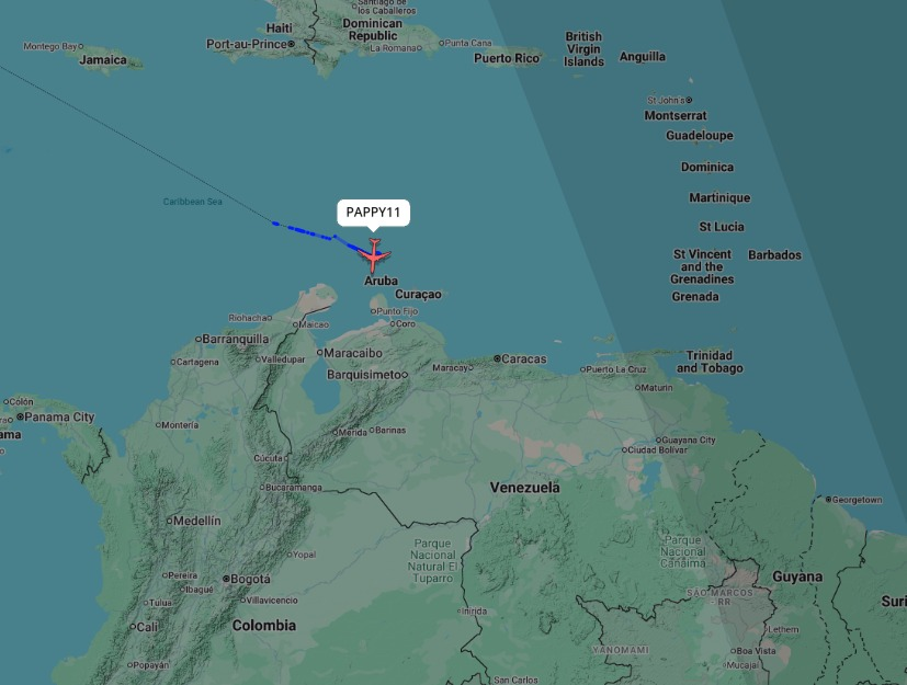ConflictTR's tweet photo. #SONDAKİKA

🚨 ABD'ye ait B-52 stratejik bombardıman uçağı, Venezuela kıyılarında uçuyor. https://t.co/ULEiy2C4lQ