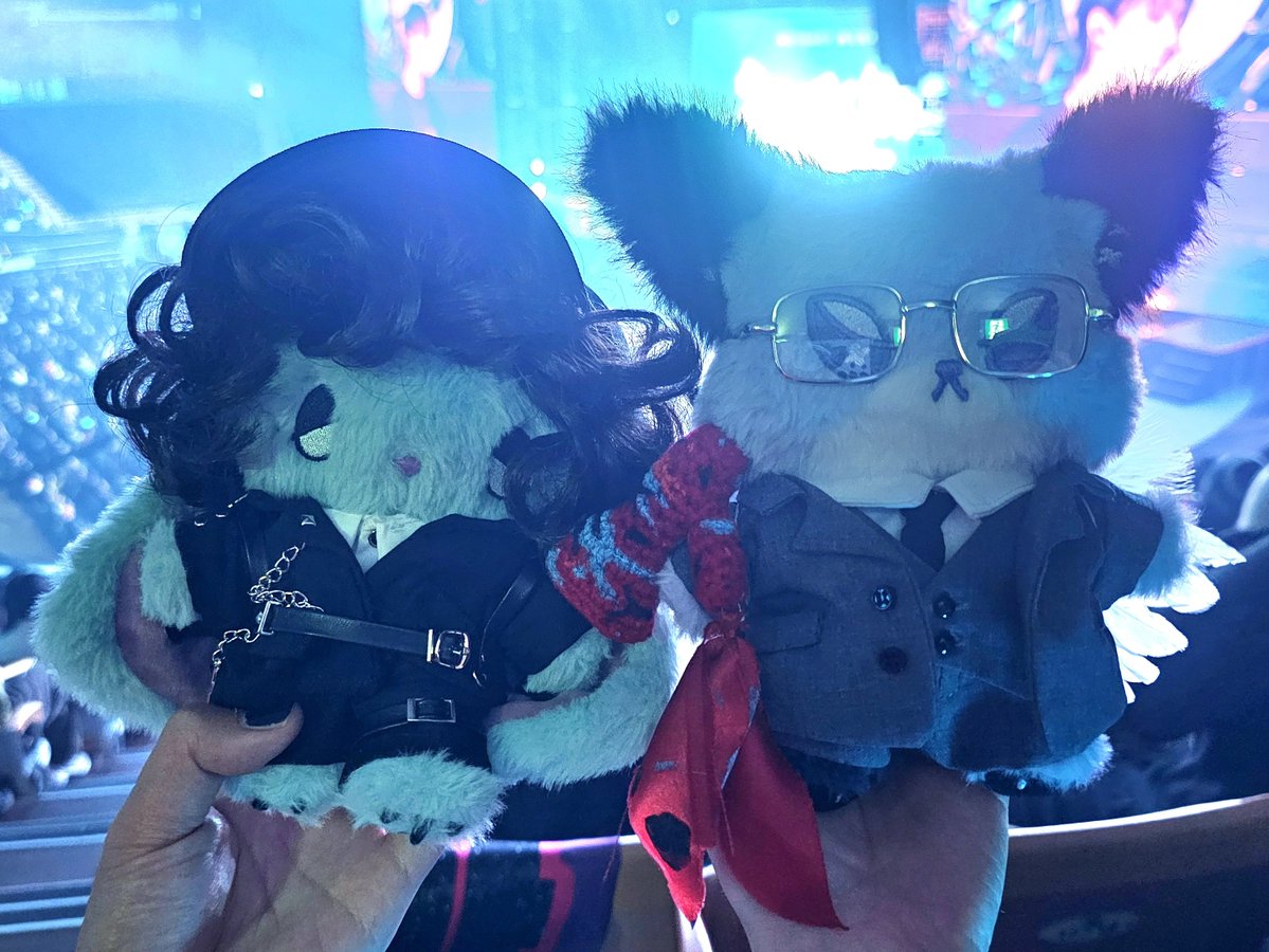 tyotyonennen's tweet image. 앵콜 드가기전에 환복 무해즈
툐낸 폭드
#TYONEN #FOXDE