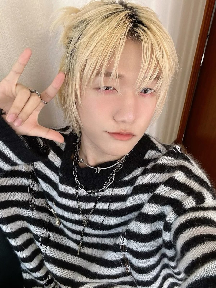 gemisub's tweet photo. ▭▬   𝐂𝖺́𝗅𝗂𝗓 𝐍𝗈𝖼𝗍𝗎𝗋𝗇𝗈.    .• ㅤׂㅤ

⚬    𝗴𝖺𝗒 + 𝗯𝗈𝗍𝗍𝗈𝗆

⚬   𝗕𝖺𝗌𝖾𝖻𝖺𝗅𝗅 𝗽𝗅𝖺𝗒𝖾𝗋

⚬   𝟐𝟐 𝐲𝐫𝐬 + 𝟐𝟐 𝐧𝐨𝐯

⚬  𝒏𝒐 𝒍𝒊𝒎𝒊𝒕𝒔 https://t.co/s1UPdJbGIe