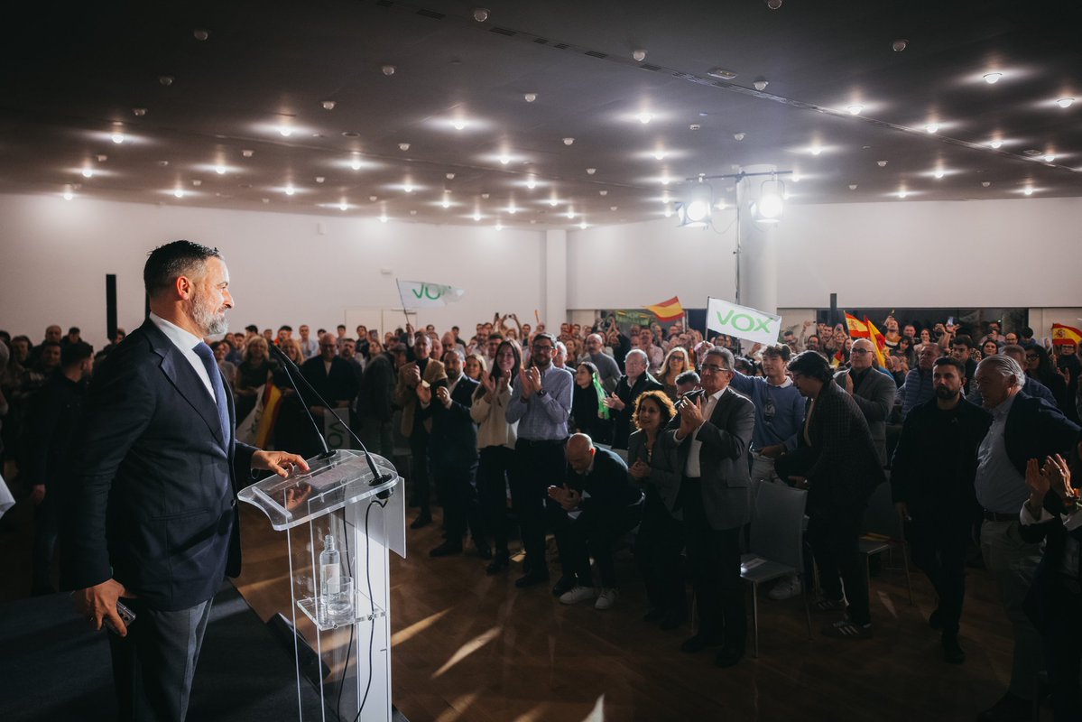 Santi_ABASCAL's tweet image. ¡Gracias Zaragoza!
#DentroyFuera