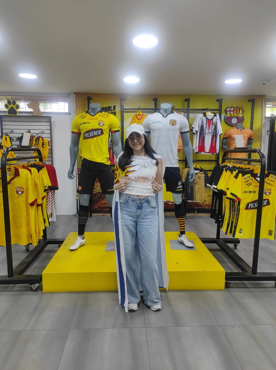 BSCSTOREoficial's tweet image. Lissete Gaibor, José Chumo y Kevin Wesley, participaron y se llevaron sus entradas gracias al Giveaway de #BSCStore 👏💛

#BarcelonaSomosTodos