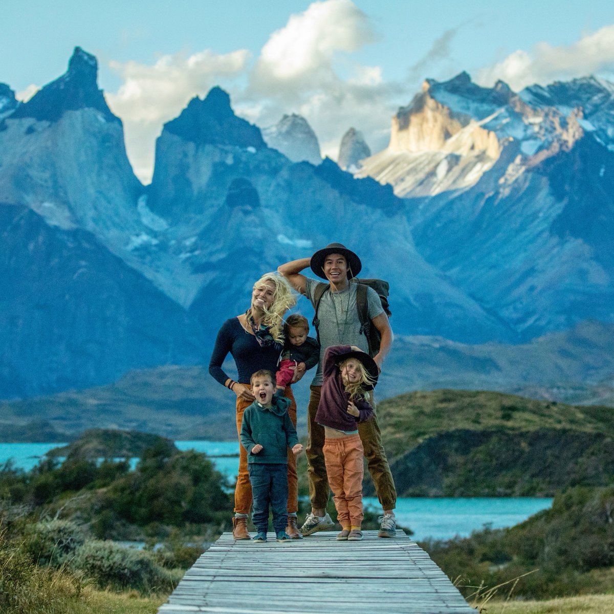 glampingshowusa's tweet photo. The @bucketlistfam is transforming a decade of global adventures into sustainable, culture-rich glamping resorts.

#GlampingBusinessAmericas caught up with Jessica Gee to chat about how their globe-trotting experiences have shaped their new launches.
https://t.co/hDA57rl3s3 https://t.co/liyf5t7iVf