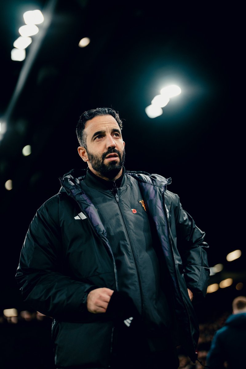 ManUnitedMedia's tweet image. Questions will be asked about Ruben Amorim’s position as Man Utd manager after that, and RIGHTLY SO. Shocking management to keep 3 CBs on the pitch basically doing nothing is UNFORGIVABLE.