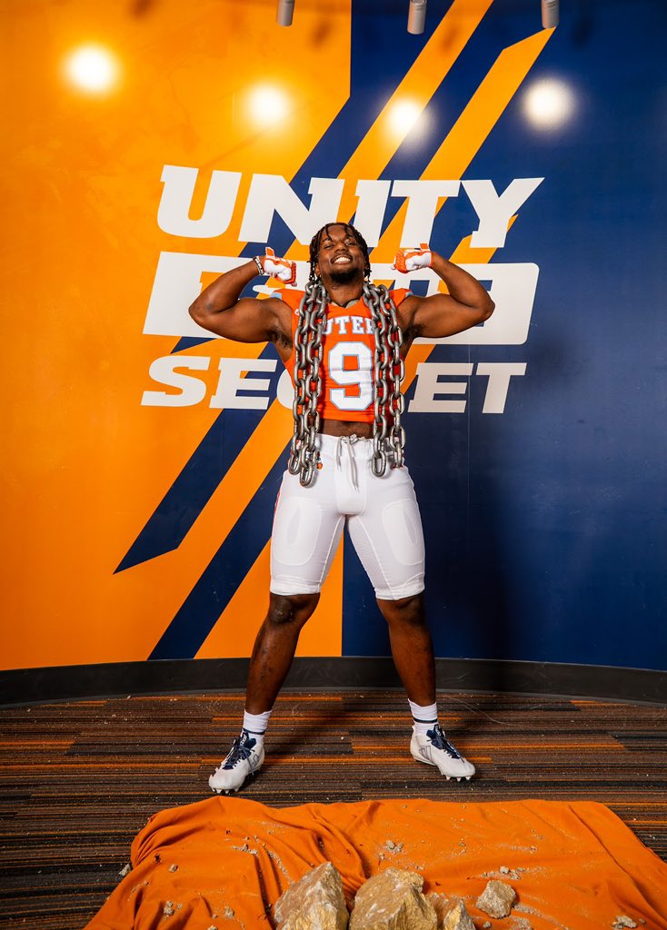 Had a great visit to <a href="/UTEPFB/">UTEP Football</a> thank you <a href="/CoachButch_UTEP/">Brandon Butcher</a> <a href="/CoachBobbyDaly/">Bobby Daly</a> and the Entire Staff for the hospitality‼️