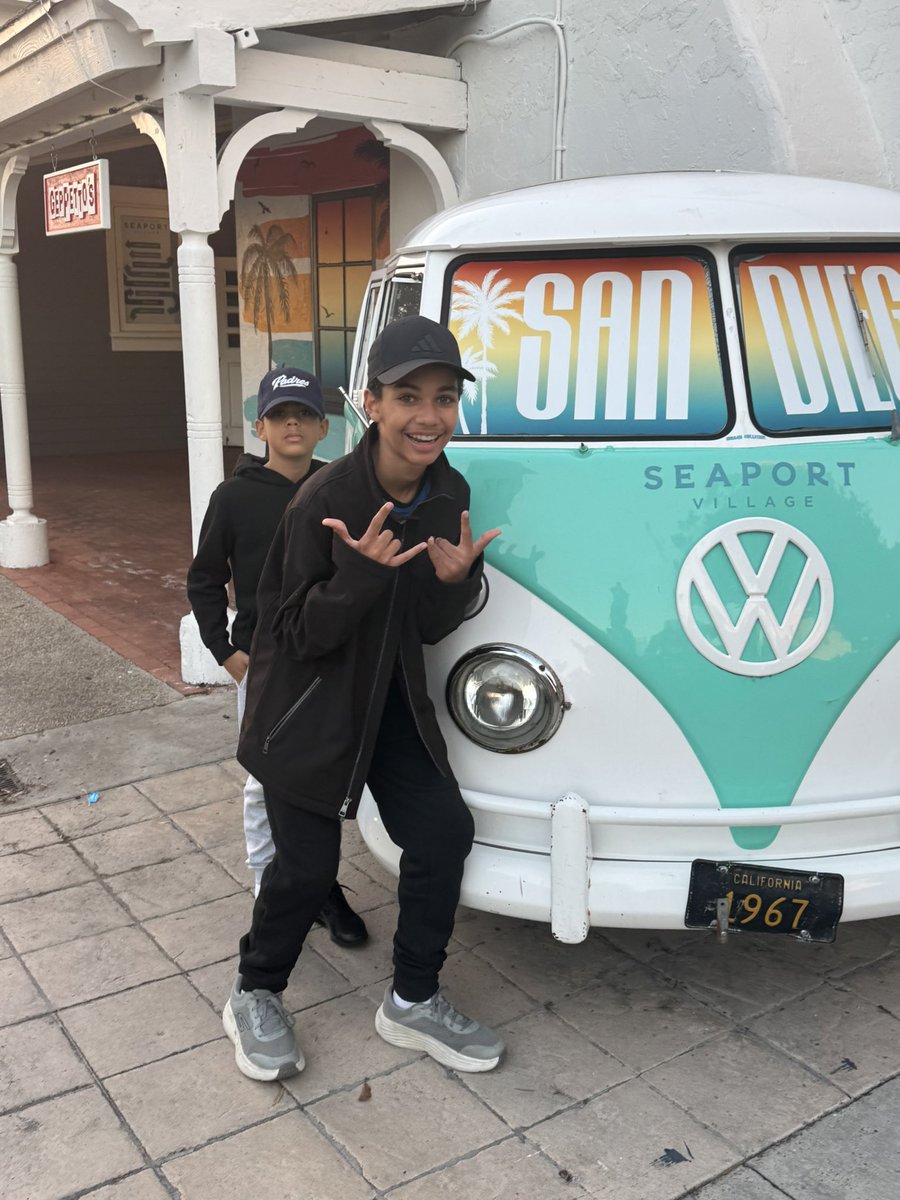 SamMcComb1221's tweet photo. Spending the weekend at Seaport Village in San Diego,CA #seaportvillagesd #downtownsandiego https://t.co/Vv2D4DyuIo
