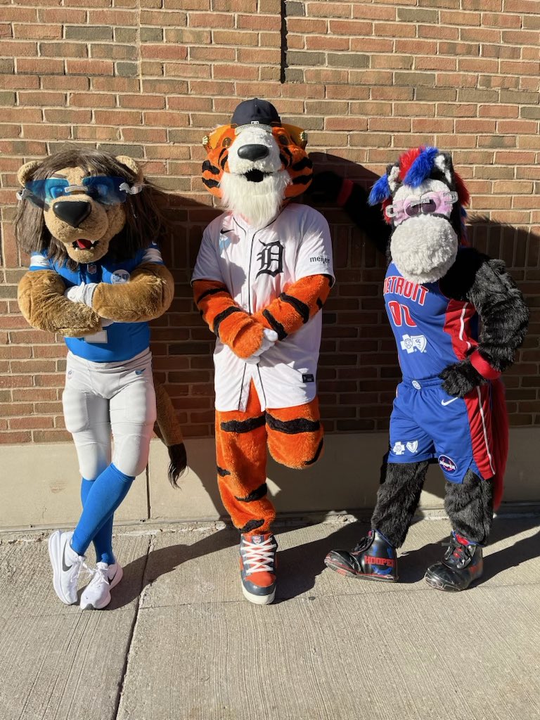 PAWSDetroit's tweet image. What up doe? 😎