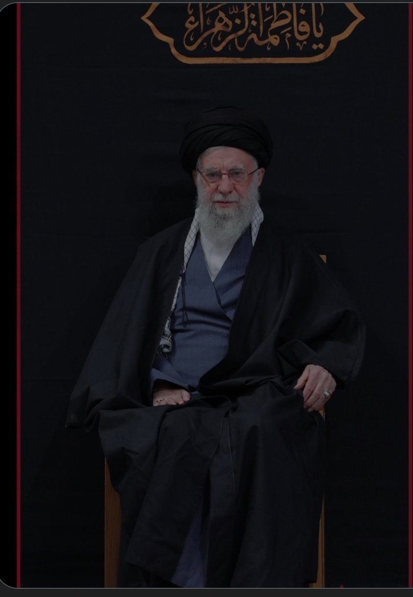 Karbala143's tweet photo. اقا امشب آمدند و رزق یک ساله شان را از مادرشان گرفتند. 
#قافله_فاطمی
#خیمه_مادری https://t.co/hFPiTgXV8s