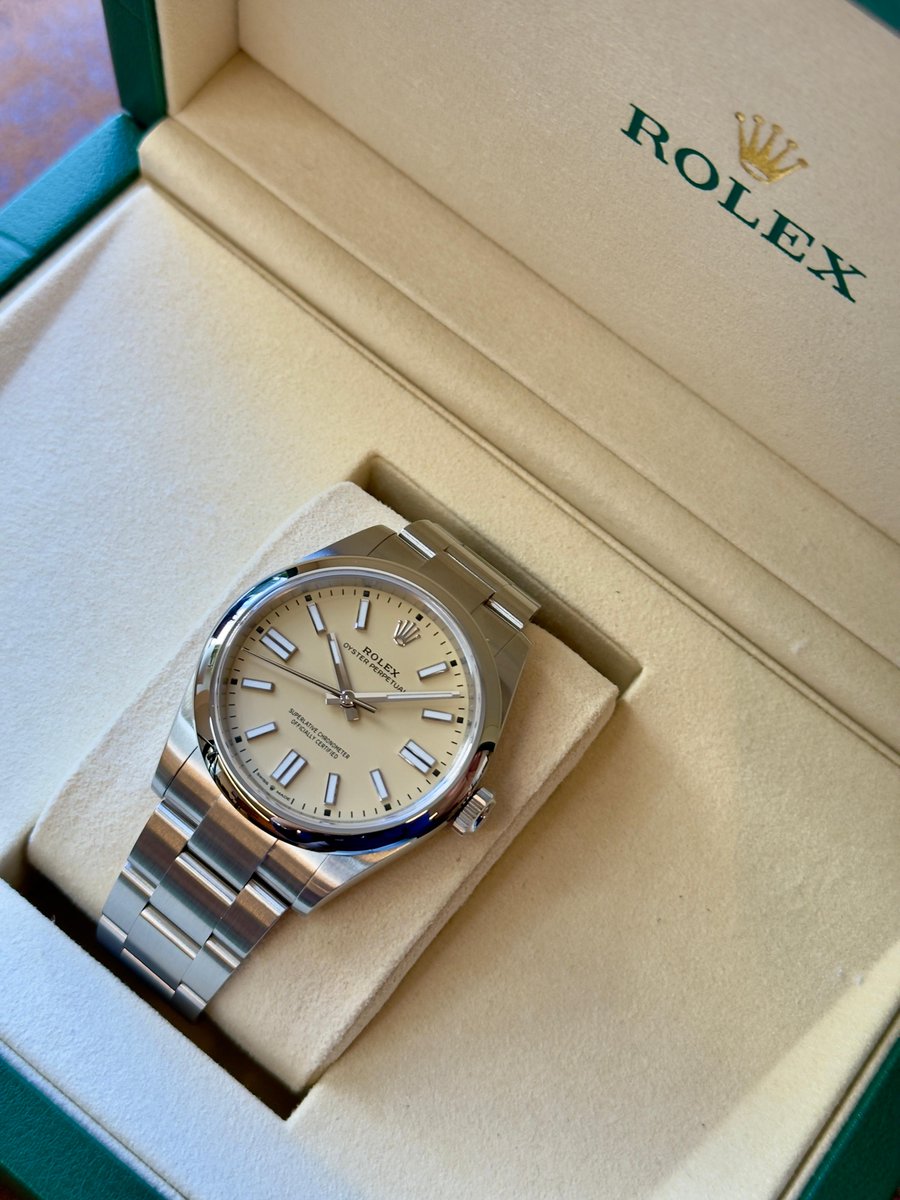 Element_iN_Time's tweet image. When subtle becomes the statement
41mm Rolex OP No-Date Beige Dial

elementintime.com/products/41mm-…