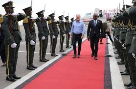 Tuska nie ma w Genewie!
Reszta to cyrk i celowe przedstawienie...