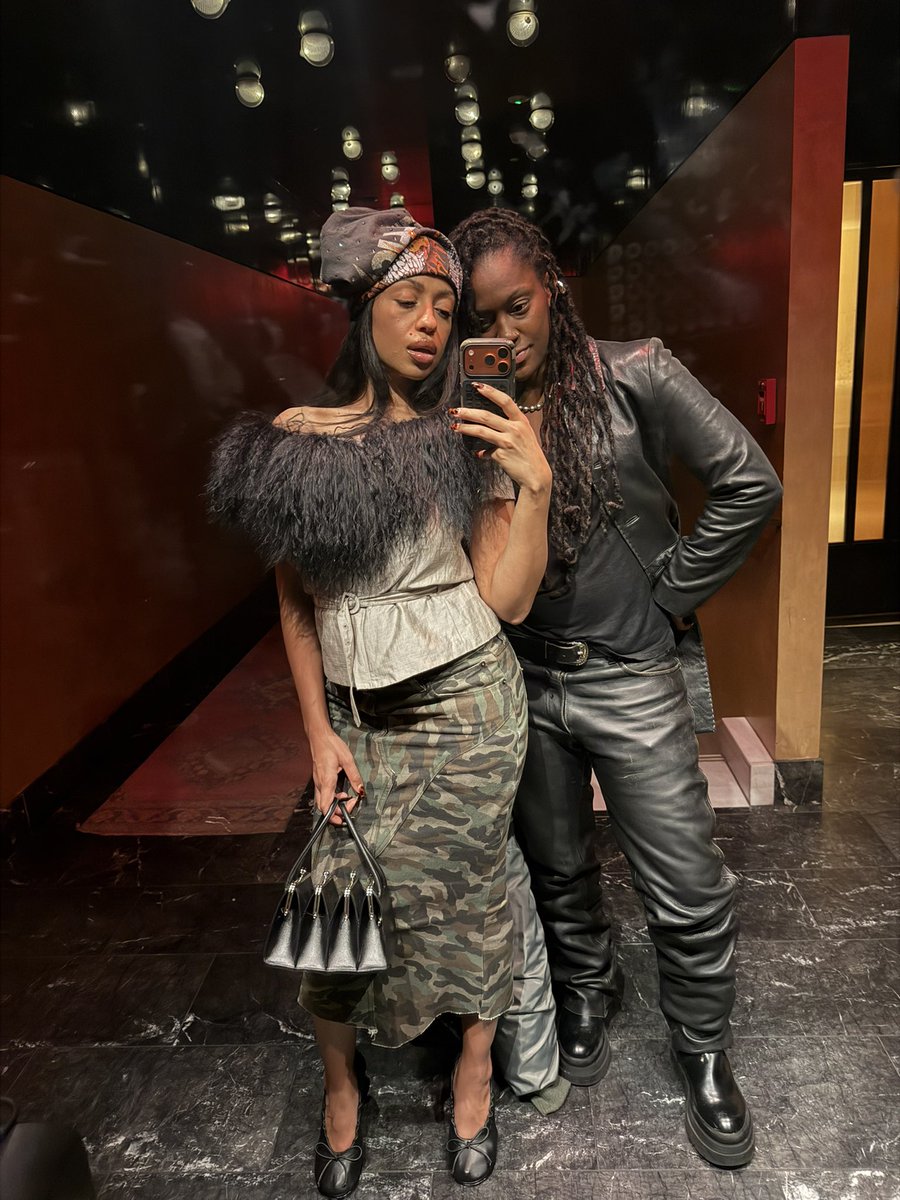 We out to play for SIV day <a href="/sierrarenaa/">MISS.SIV</a>