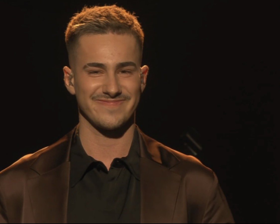 te voy a llevar a esa final aunque me cueste sangre sudor y lágrimas #OTGala10