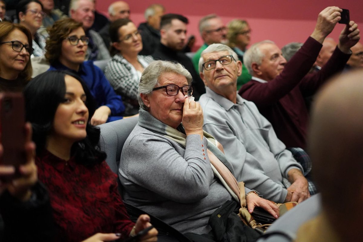 🇧🇦 U Prijedoru je 24. 11. 2025. održana Svečana akademija povodom Dana državnosti Bosne i Hercegovine. Organizator je bio Odbor građana Grada Prijedora za obilježavanje državnih praznika. 🇧🇦

Opširnije ⬇️
 narodipravda.ba/vijesti/konako…