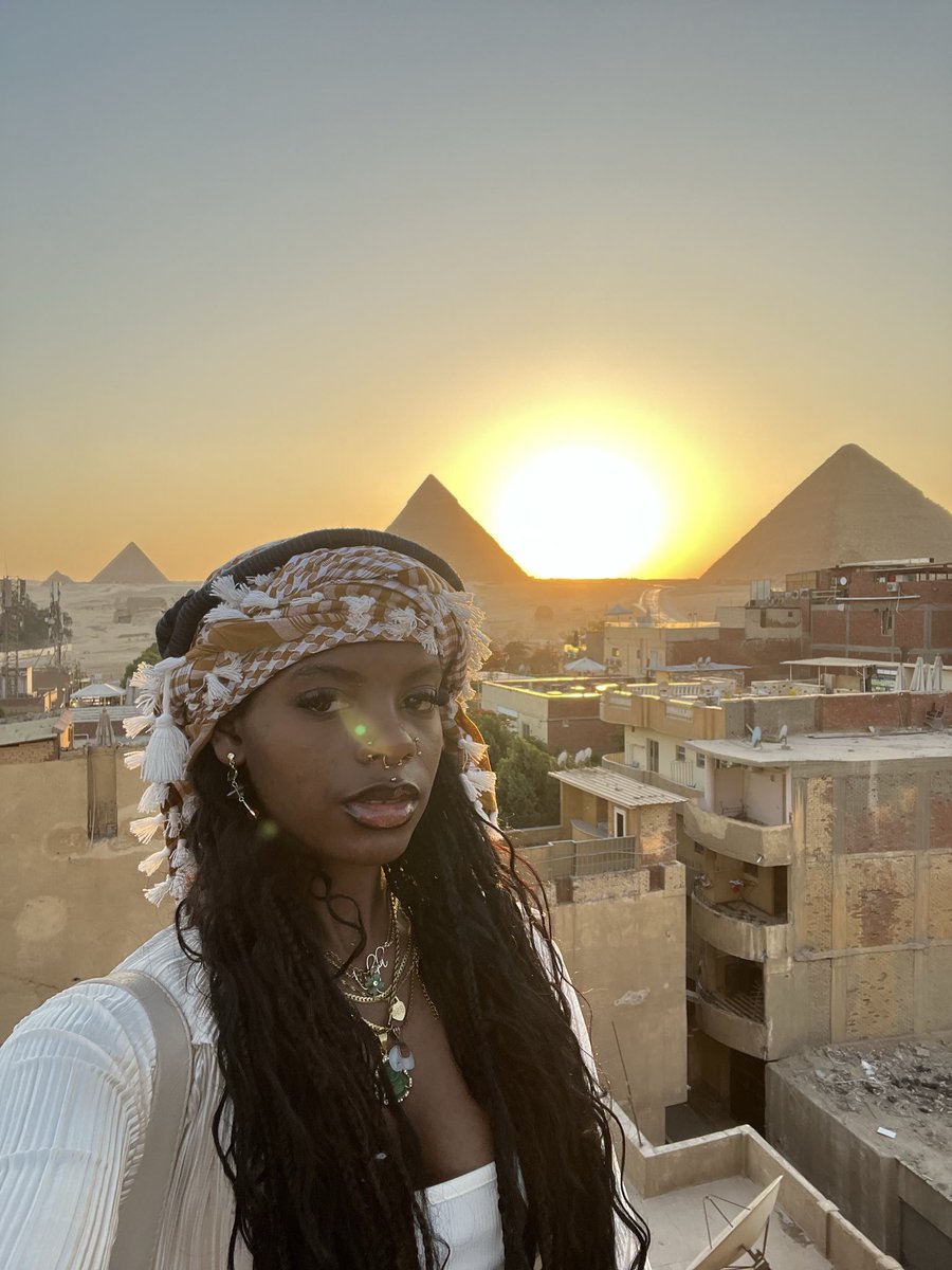 prncslayy's tweet image. imo