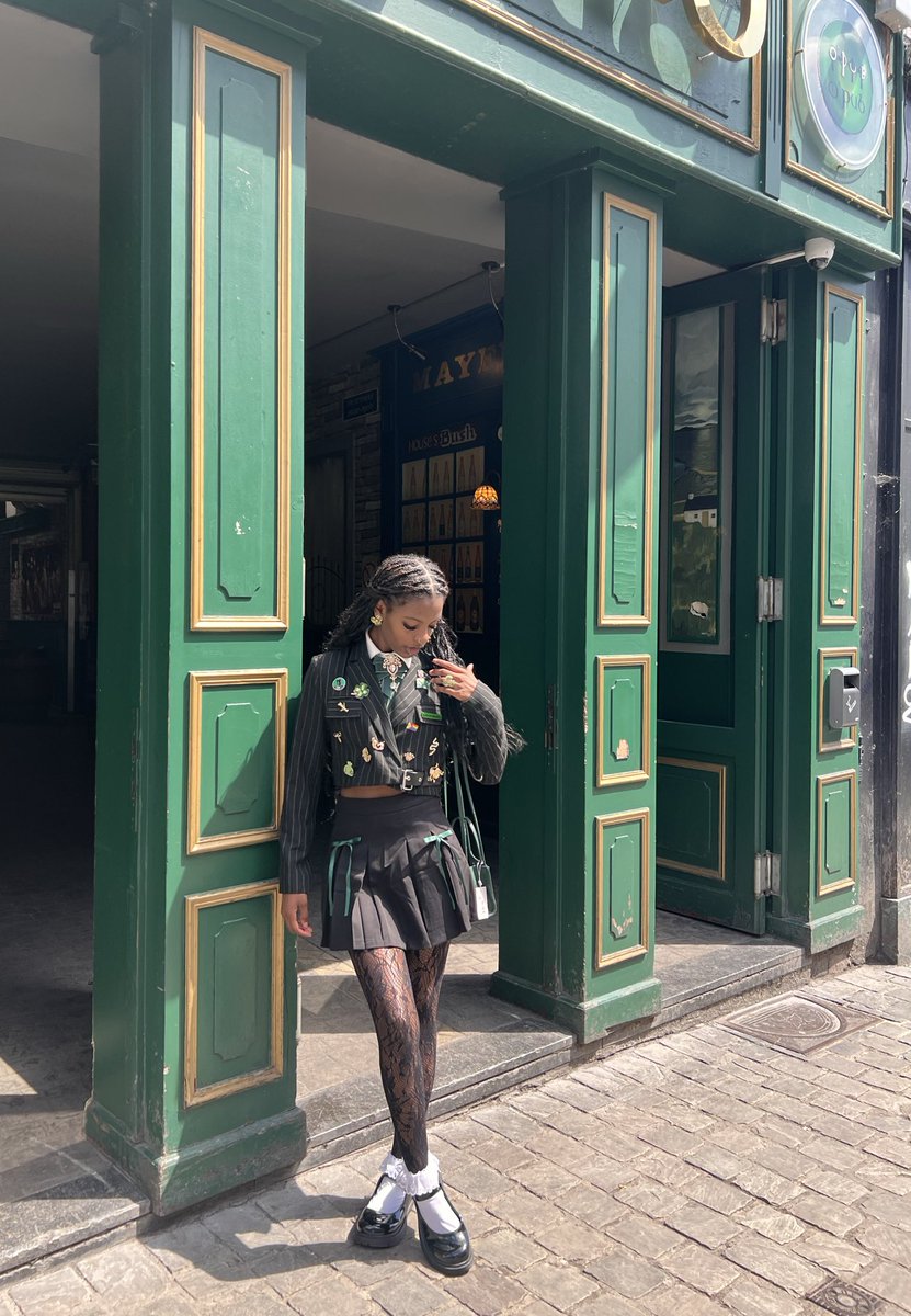 prncslayy's tweet image. imo