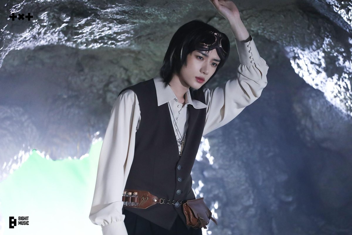 7TH YEAR: ally (⁠ ⁠ꈍ⁠ᴗ⁠ꈍ⁠) ࣪𖤐 TXT CB IN APRIL 🩷 tweet media