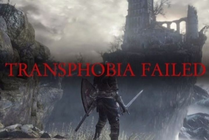 TransphobesOoc's tweet image. Vieja ridícula XD