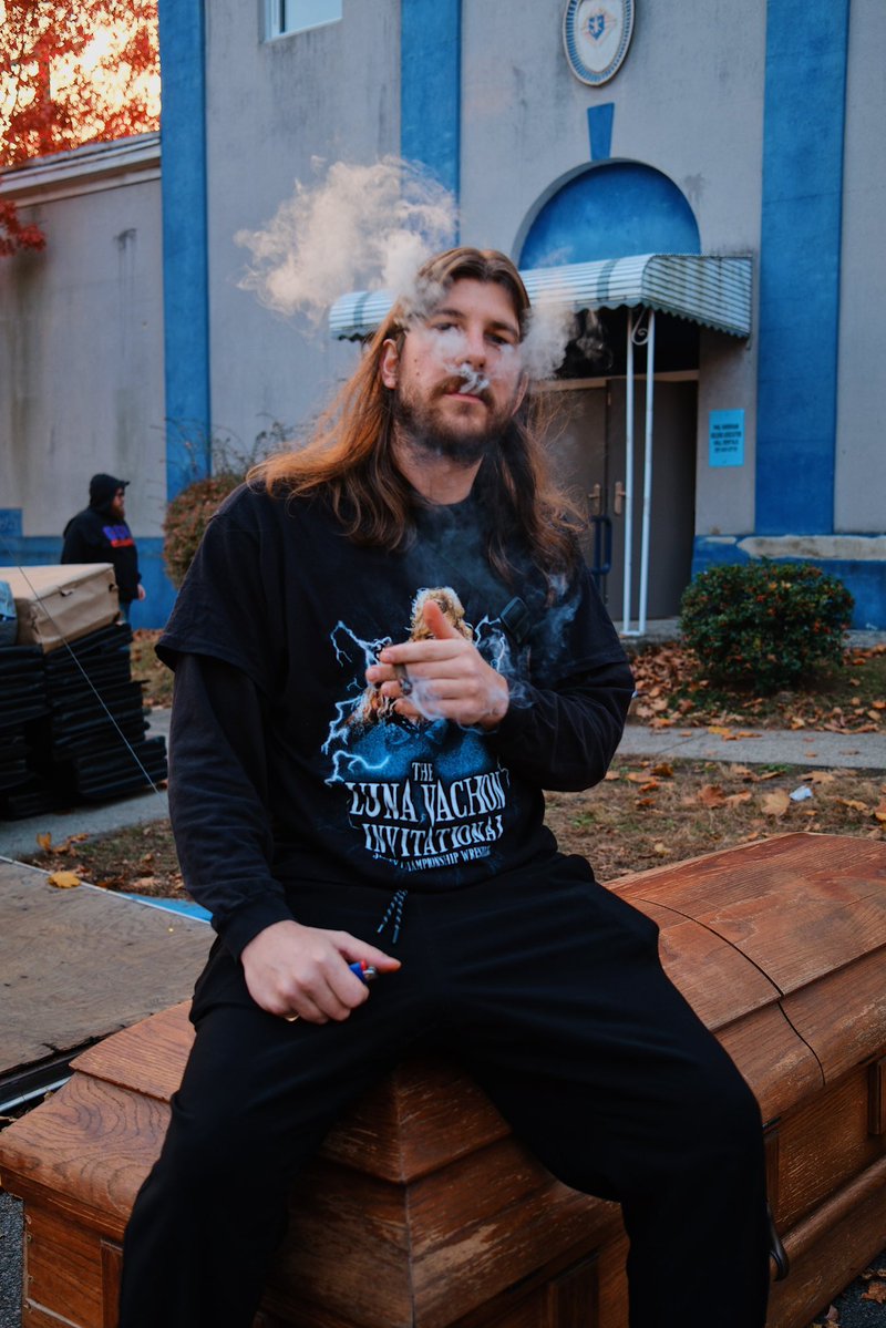 thatdudeTG's tweet image. just got my new linkedin pfps from @Bodega_Papi