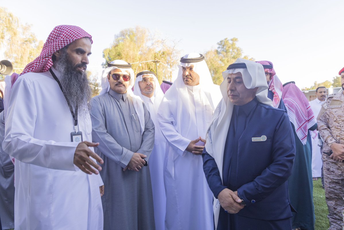 شاركت #جمعية_أرزاق_الخير_لحفظ_النعمة في الركن التعريفي ضمن فعاليات المهرجان الشتوي الثالث بمدينة الملك خالد العسكرية، وذلك بمناسبة تدشين #هوية_المهرجان_الشتوي_الثالث برعاية سعادة قائد المنطقة الشمالية ....