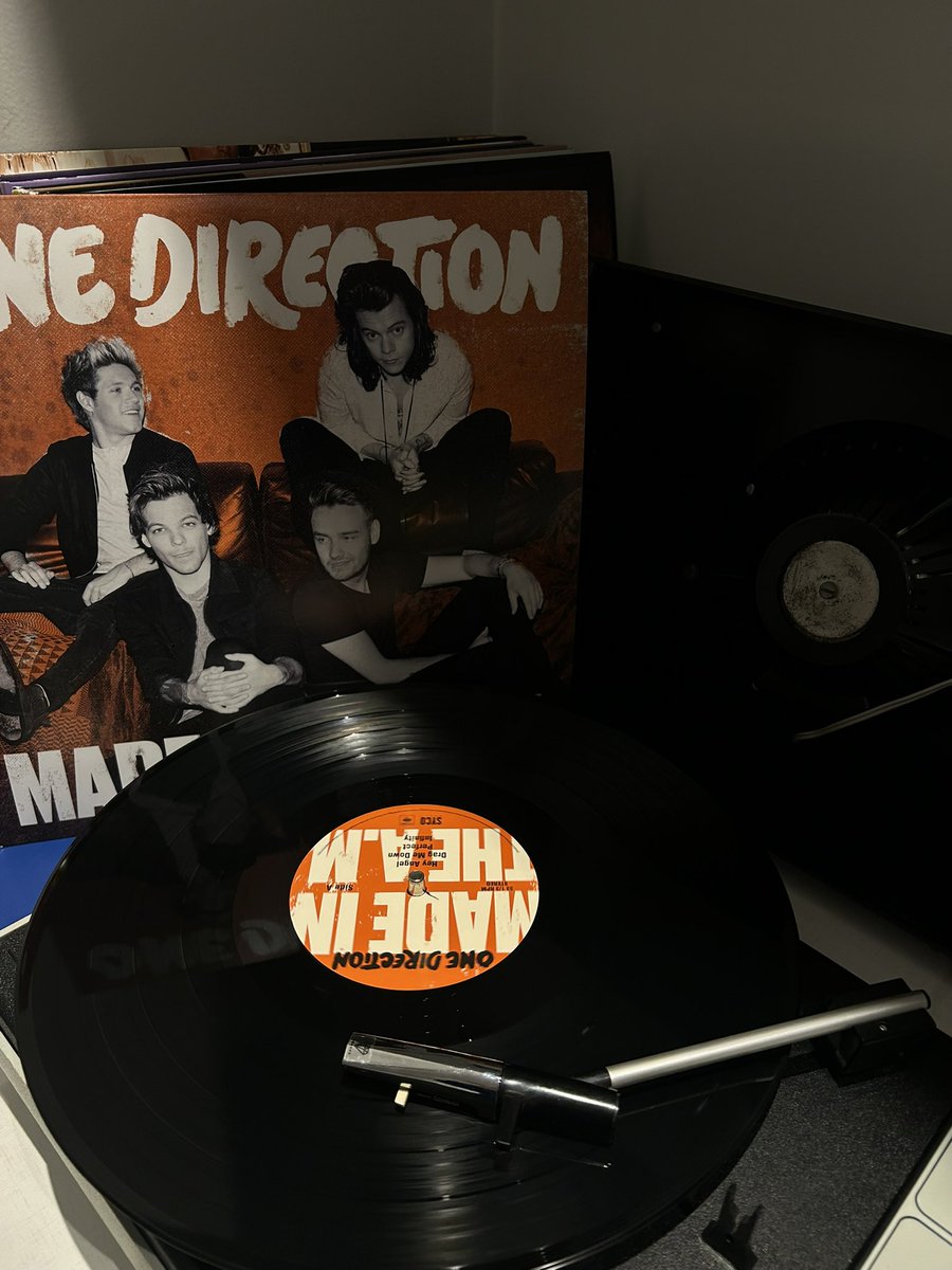 directionei__'s tweet image. 🧡