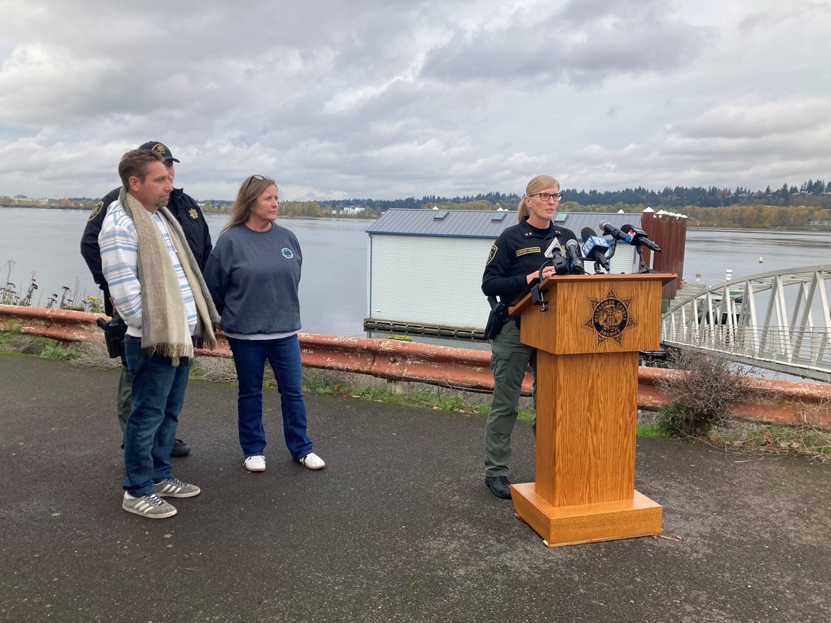 Portland/Multnomah 911 tweet media