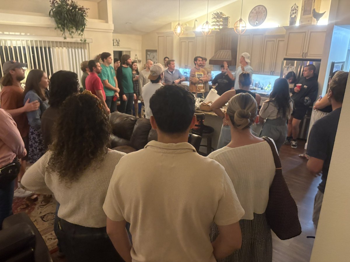 DannyWBennett's tweet image. Grace City Young Adults Friendsgiving 2025! So grateful for a night filled with laughter, warm food, and hearts turned toward Jesus. Over 50!! #GCC
"Give thanks to the Lord, for He is good; His love endures forever." — Psalm 107:1