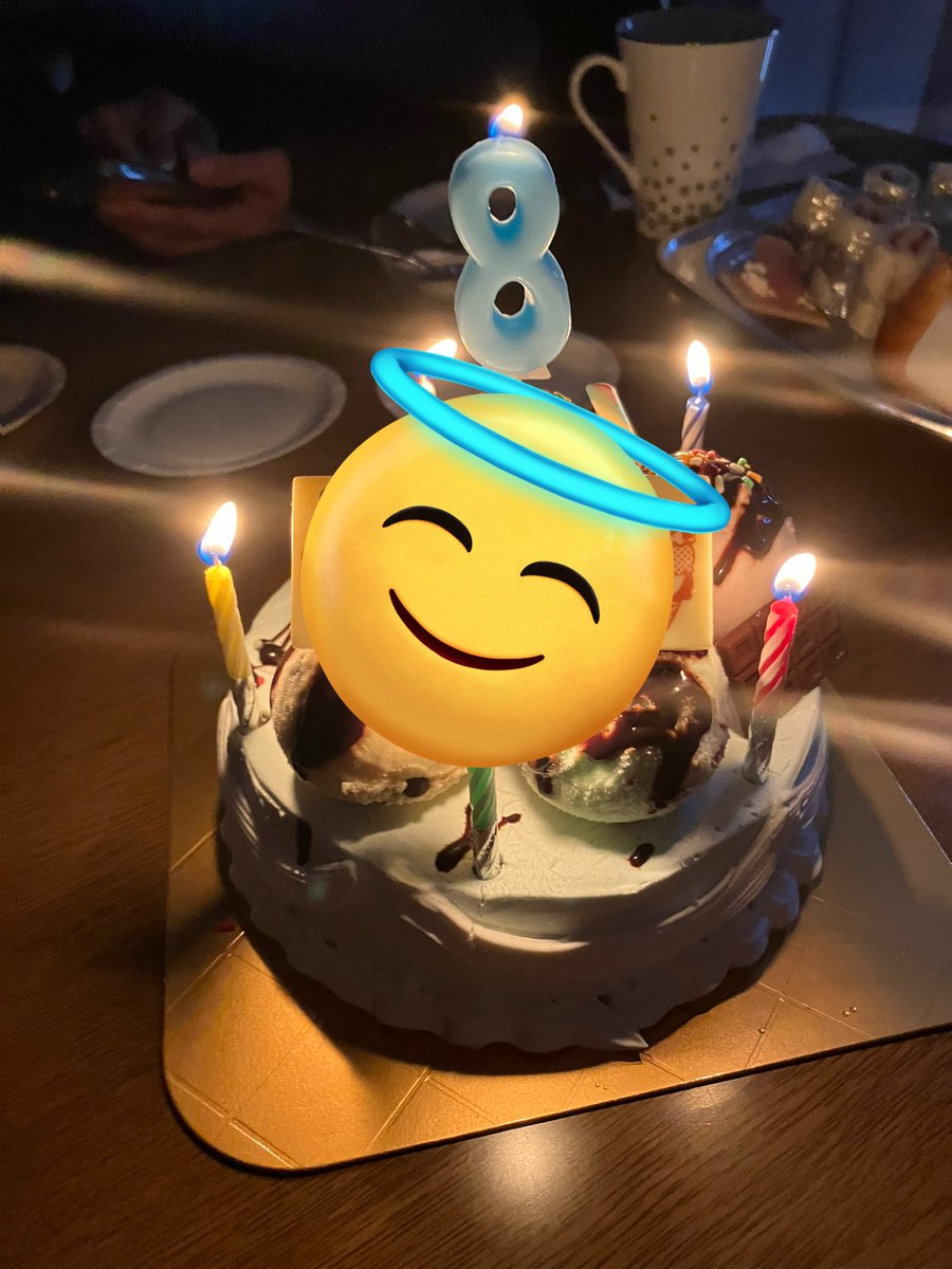 23日はちびまる誕生日🎂
仕事都合ぇ1日早めだったけど無事に誕生日会🎉皆と出来ました⸜🫶⸝‍
沢山🎁⋆*貰って、夜は欲しいの買い物して外でご飯★*ﾟクタクタやけど楽しかった- ̗̀ ♡  ̖́-