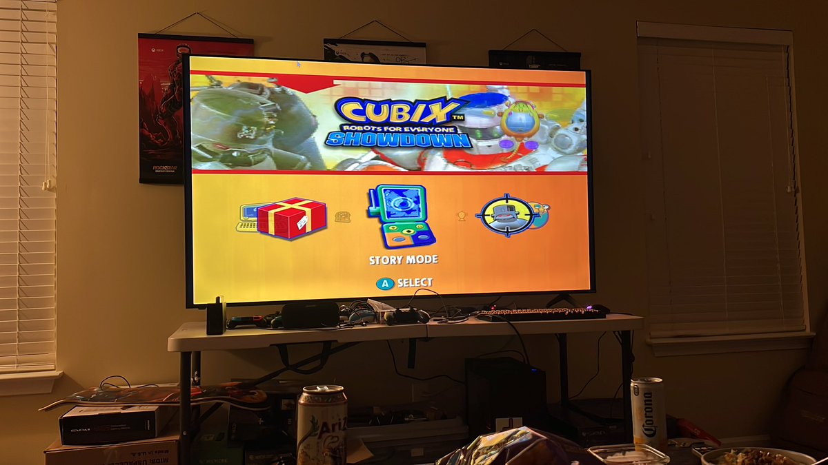 Dog wtf is my roommate boutta show me
