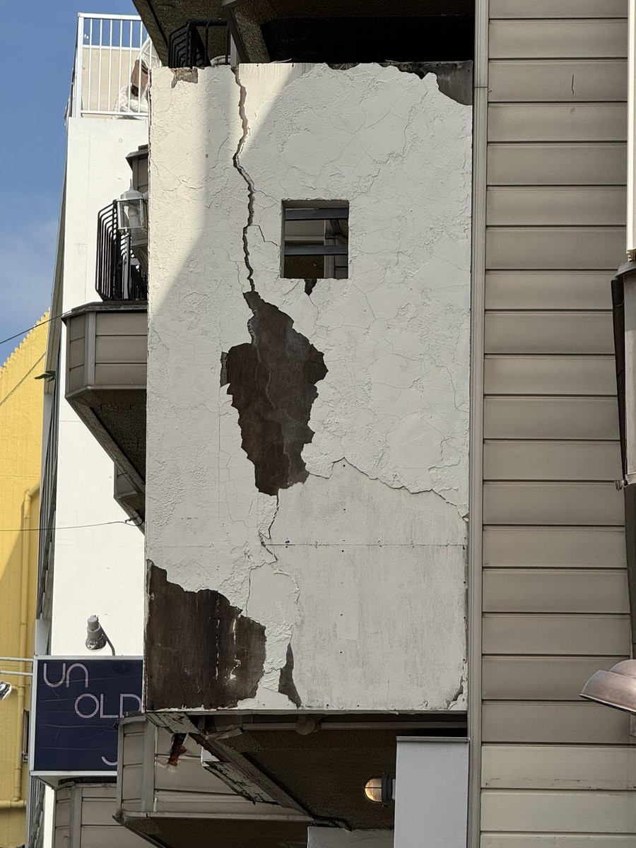 ADsaxist's tweet image. Hello @StudioTeaBreak it&apos;s the Tuesday environmental #ShapeChallenge Use the photo or shape any way you like and have fun 😃🖍️