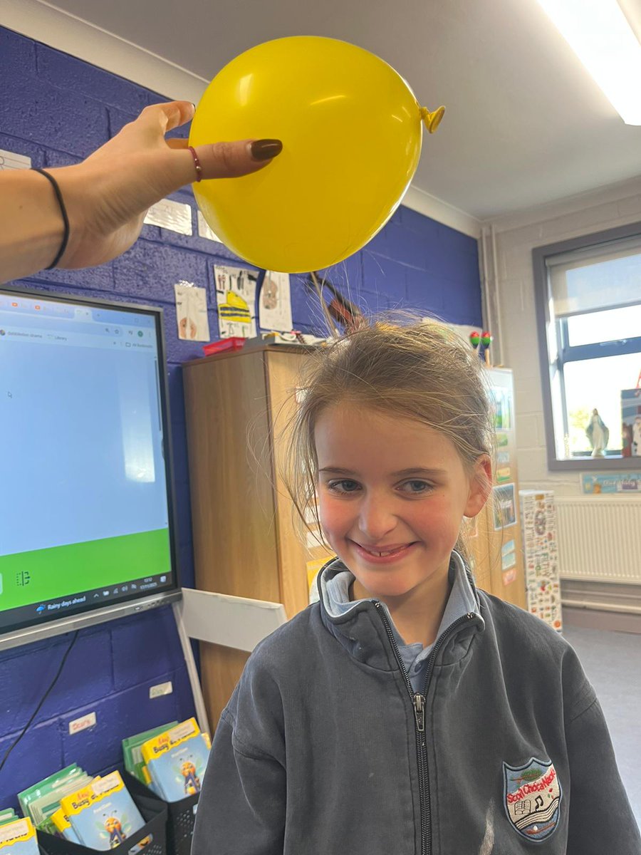 Ms. O' Reardon's 1st Class learned all about static electricity last week and enjoyed experimenting with balloons. 🎈⚡