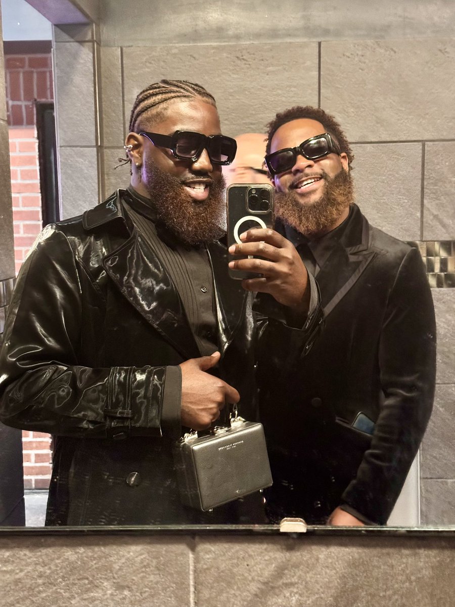 We came to take pics and avoid people 
Mission Accomplished. 🤳🏾🚫